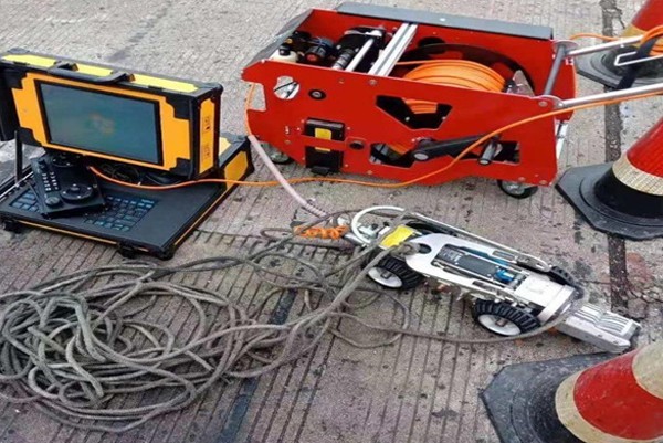 三元CCTV管道检测机器人