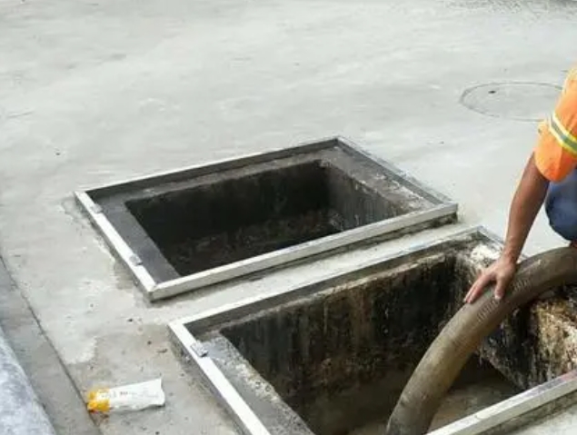 三元化粪池清理